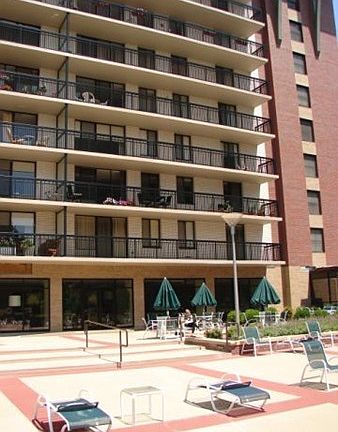 2nd image of 60 Longwood Ave APT 807