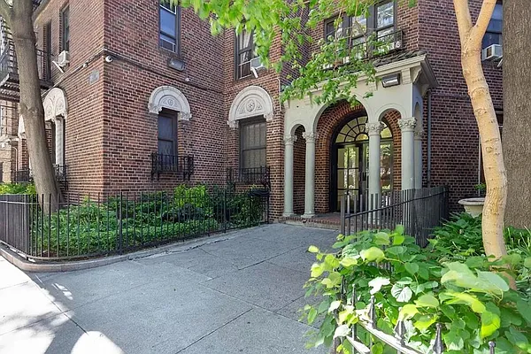 807 Riverside Drive #4B in Washington Heights, Manhattan