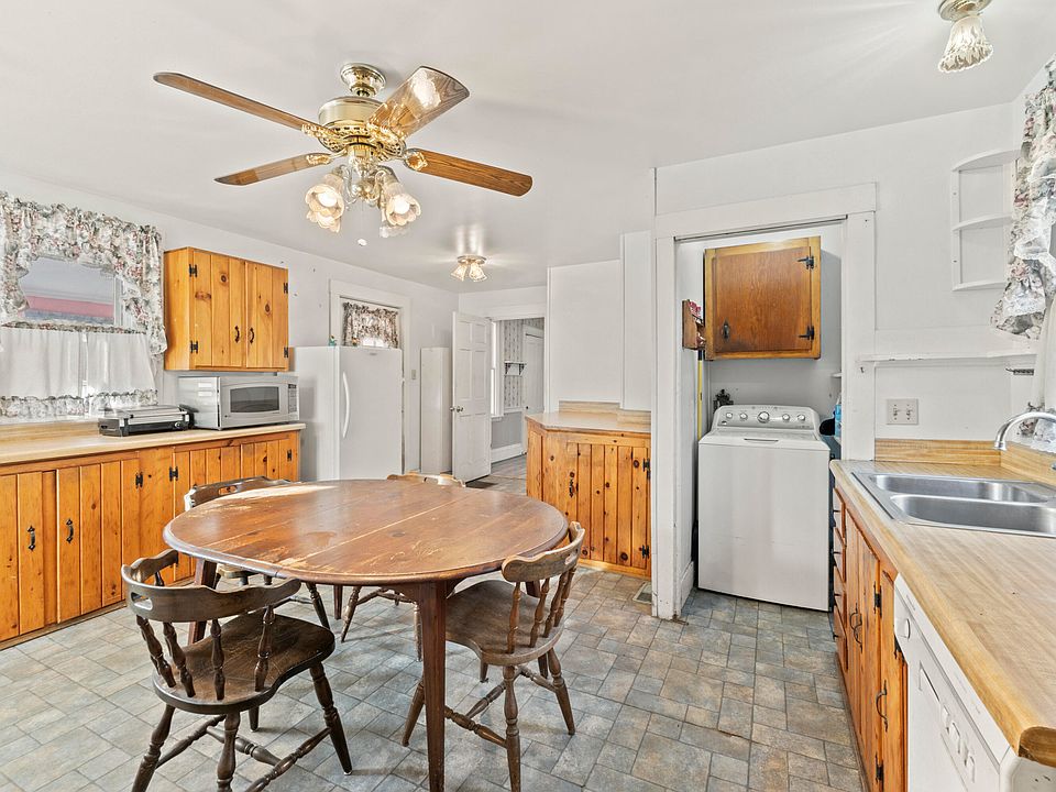 633 Pond Rd, Sidney, ME 04330 MLS 1549981 Zillow