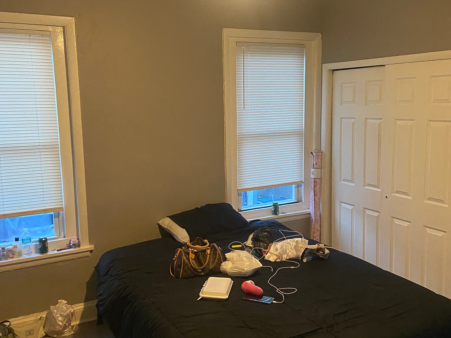 3 bed, 1008 sqft, $1,300 — Photo 3