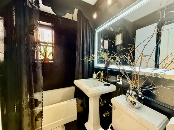 112-25 34th Avenue image 32 of 53