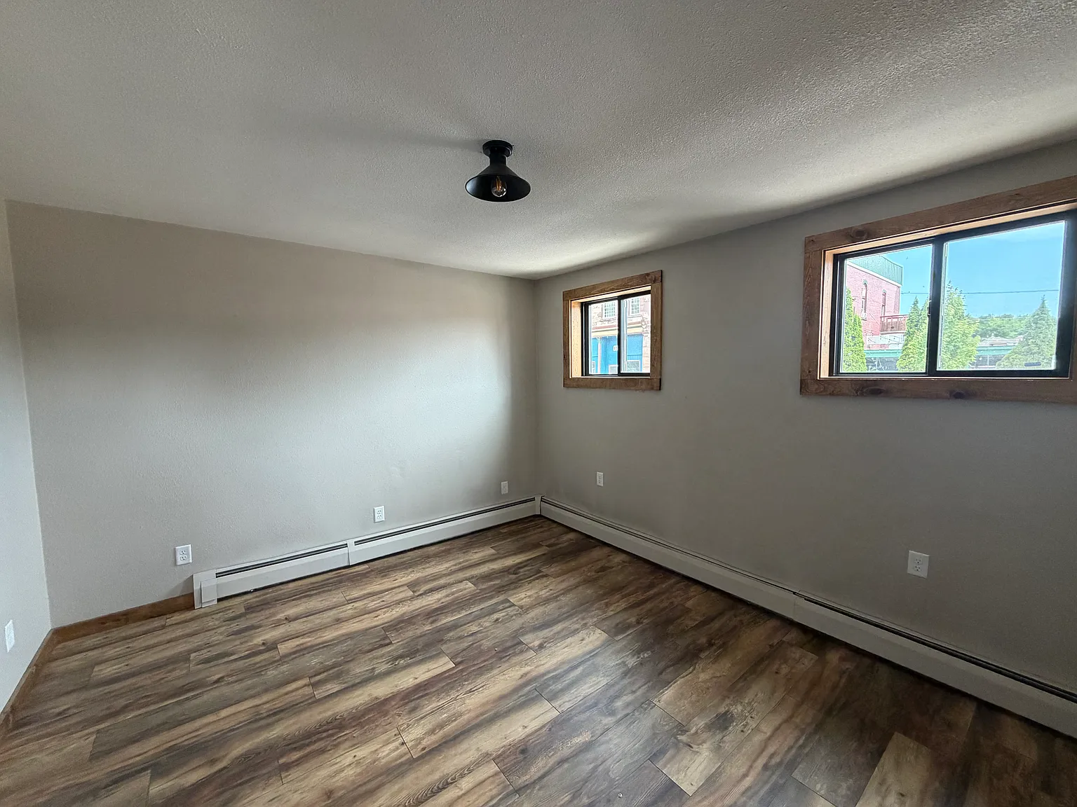 2 bed, 840 sqft, $1,695 — Photo 2