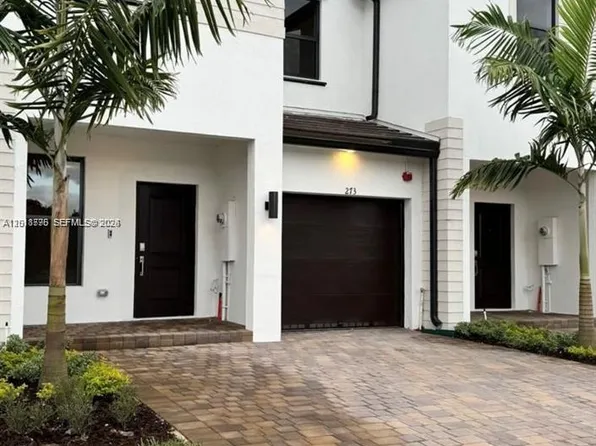 273 SW 159th Ln #273, Hollywood, FL 33027