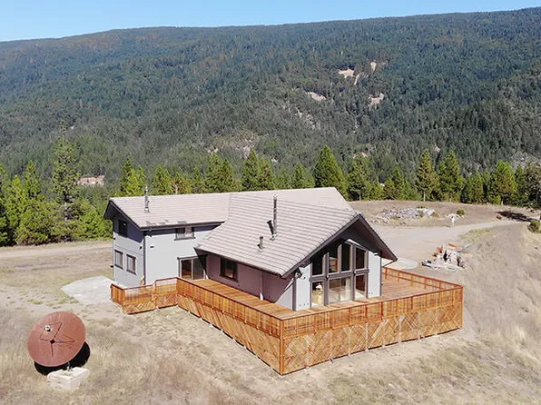 1500 Deep Hollow Rd, Ruth, CA 95526