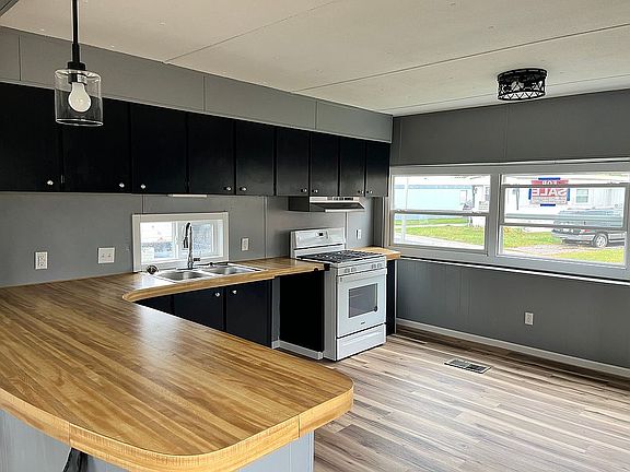 5th image of 461 W Lytle St Lot 69