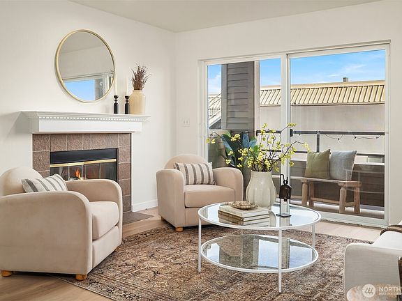 5th image of 1504 Aurora Avenue N #201