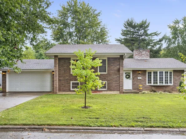 1058 E Greenwood Street, Springfield, MO 65807