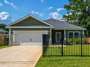 115 Spruce St, Mary Esther, FL 32569