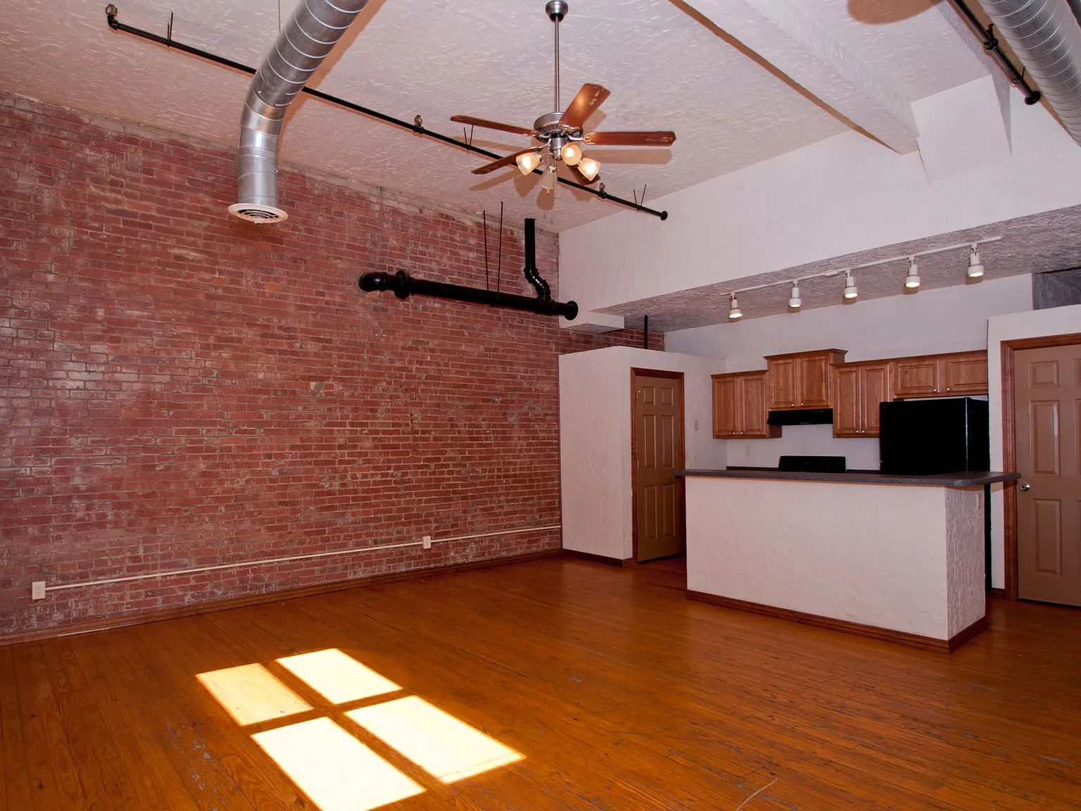 Market Street Lofts — Photo 1