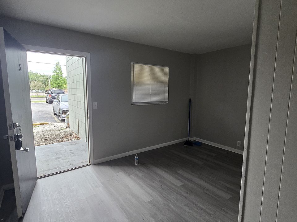 1st image of 1703 W Reynolds St APT 3