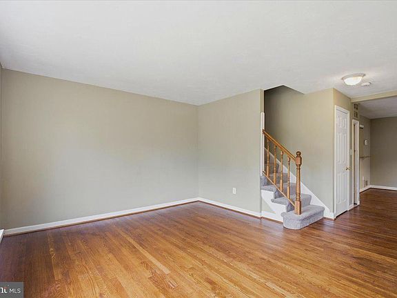 2nd image of 7632 W Park Dr
