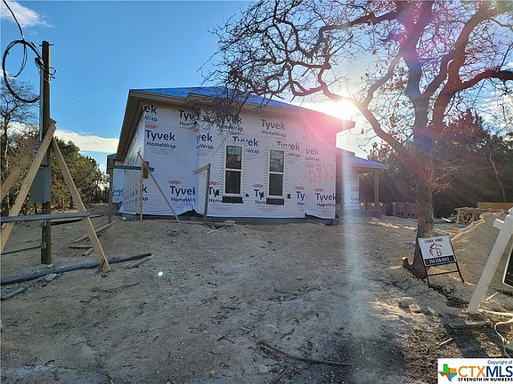 3rd image of 15933 Salado Dr