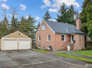 130 NE 133rd St, Seattle, WA 98125