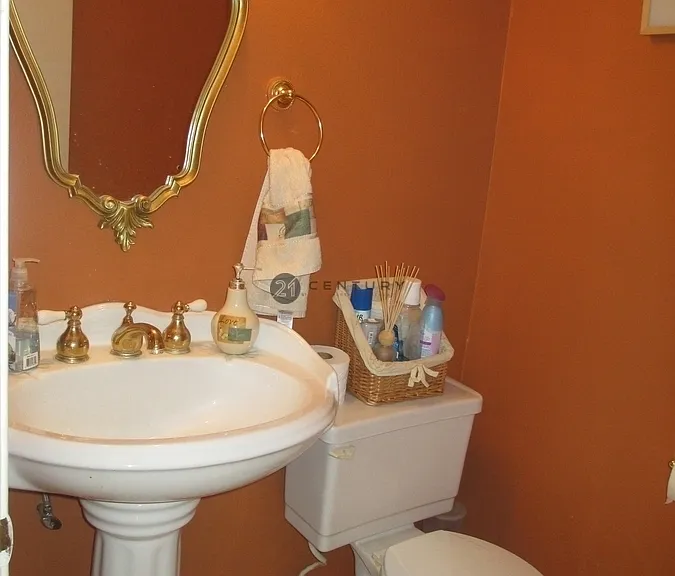 36 Dearborn Cir #36 — Photo 9