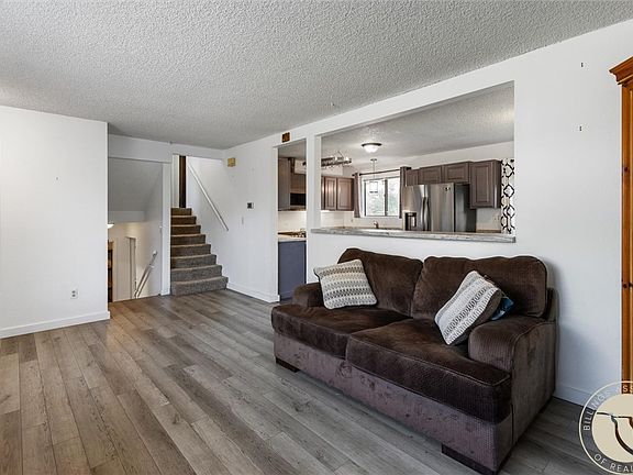 5th image of 149 Stillwater Ln