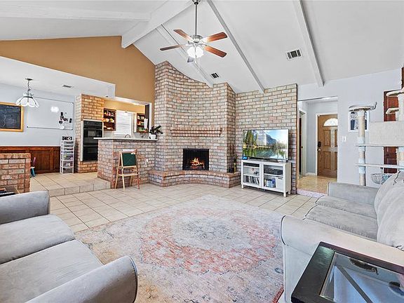 2nd image of 5031 Eagle Trail Dr