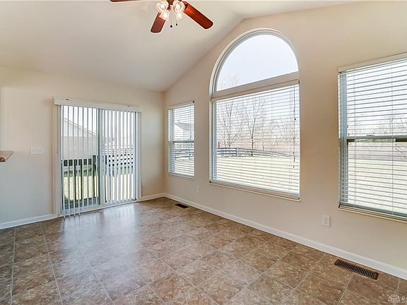 4th image of 112 Songbird Ct