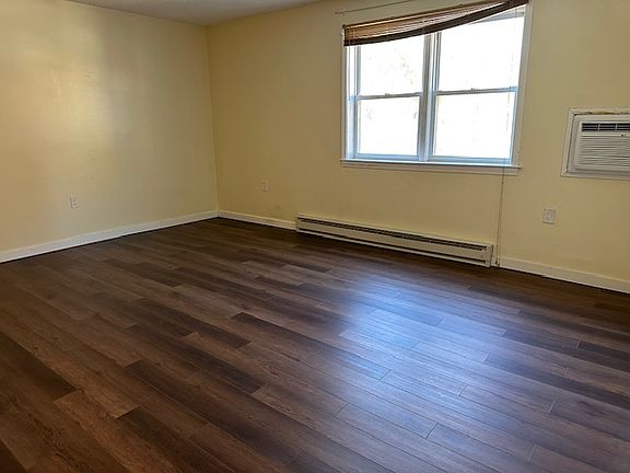 5th image of 113 Niles Hill Rd #113A