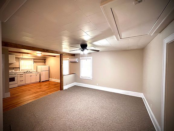 4th image of 25 Ginger Ln #3