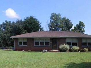 317 Hillcrest Dr, Anniston, AL 36206