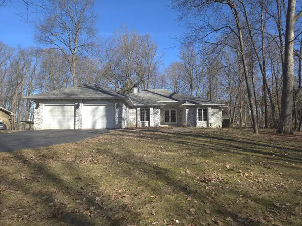581 W Cheyenne Ct, Westville, IN 46391