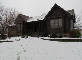 2021 Maiden Ln, Rochester, NY 14626