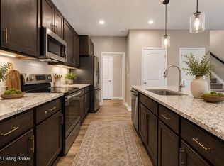 109 Cypress Ct, Mount Washington, KY 40047