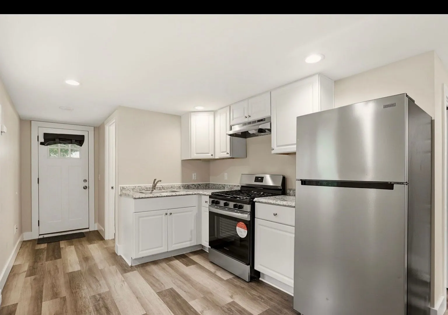 602 Townsend St — Photo 4