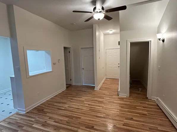 1554 1st St APT 1, Rensselaer, NY 12144