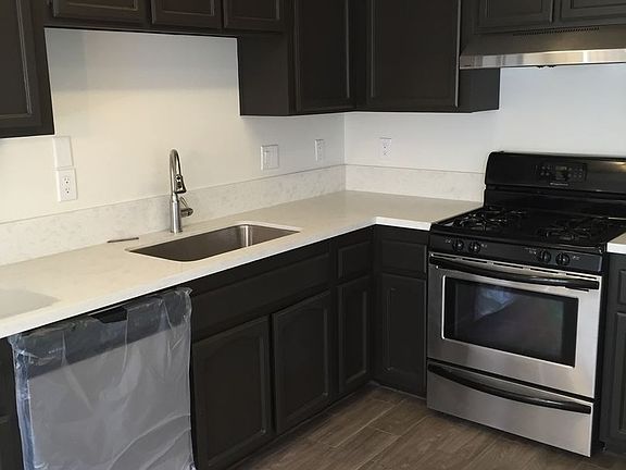 4th image of 1260 E La Palma Ave APT H