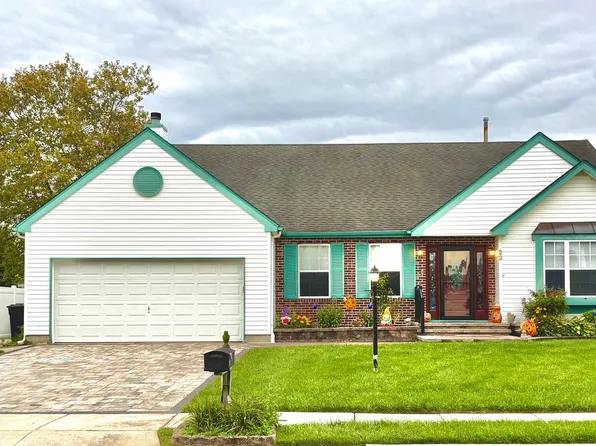 23 Olympia Ln, Sicklerville, NJ 08081