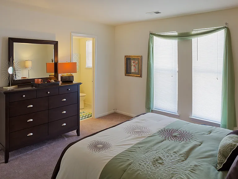 Kingswick Apartments — Photo 41