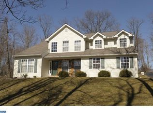 406 Millwood Ln, Coatesville, PA 19320