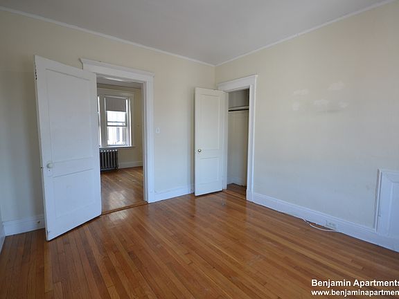5th image of 1171 Boylston St APT 29