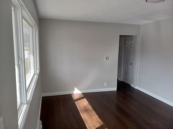 4th image of 2309 Union Ave