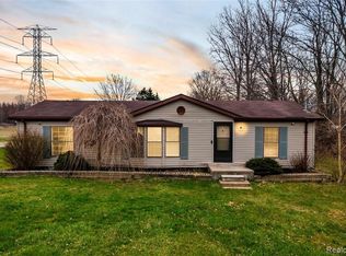 60390 Havenridge Rd, Lenox, MI 48048