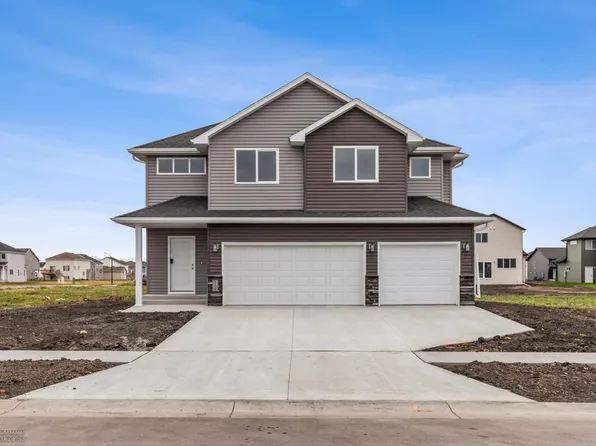 6718 28th St S, Fargo, ND 58104