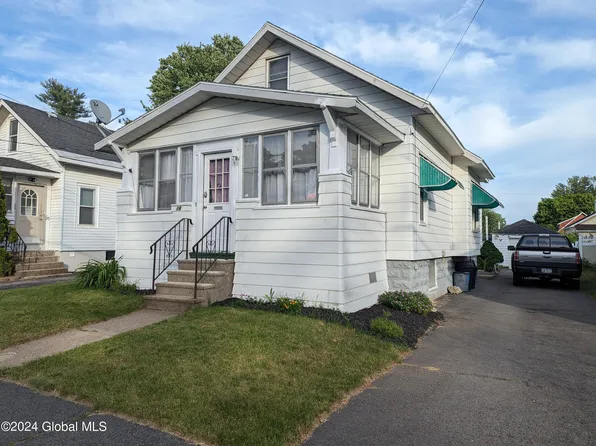 18 Elliott Avenue, Schenectady, NY 12304