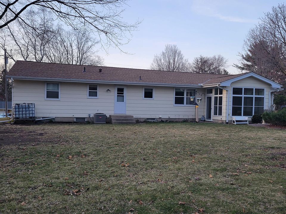 2nd image of 41 Jefferson Dr