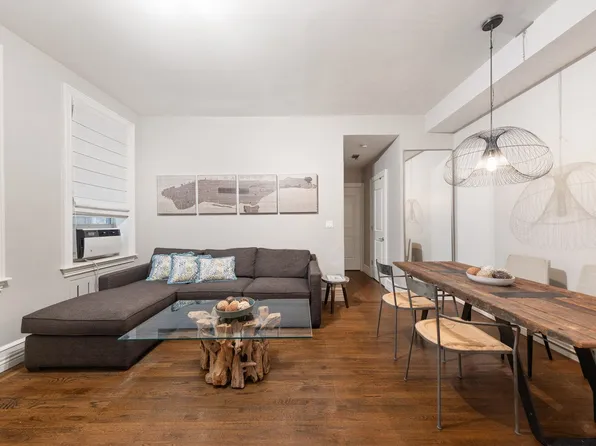 57 West 58th Street 6G image 2 of 10
