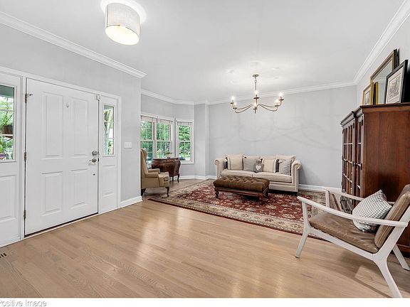 2nd image of 173 N Larch Ave