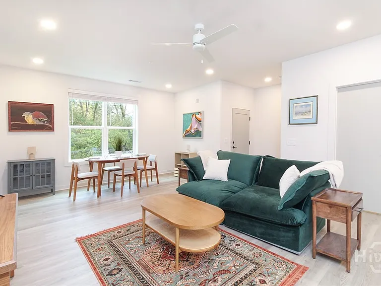 240 Martha Dr #120 — Photo 3