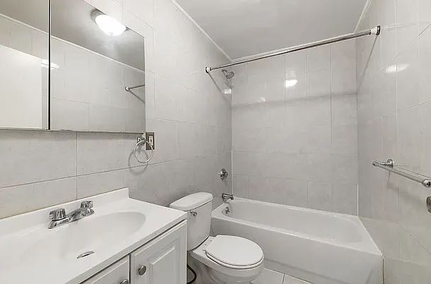 Rented by REAL New York | media 11