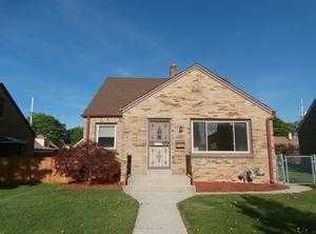 3554 S 16th St, Milwaukee, WI 53221