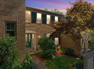 2002 Highboro Way, Falls Church, VA 22043