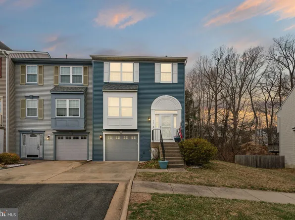 307 Backridge Ct, Fredericksburg, VA 22406