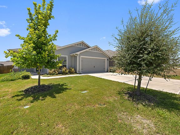 2nd image of 127 Navidad River Dr