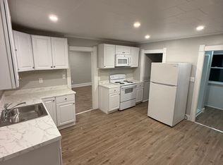 142 Spruce St APT 2, Winchendon, MA 01475