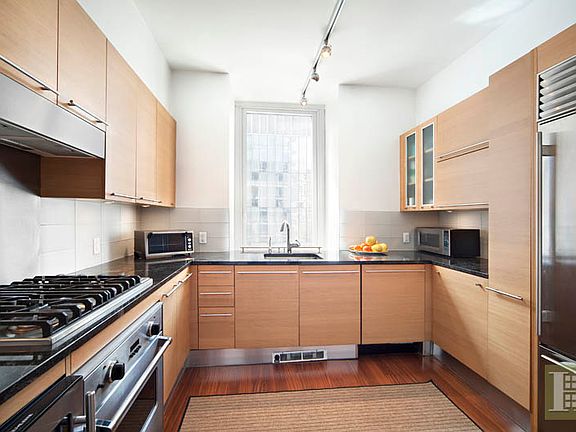 2nd image of 10 W End Ave APT 18D
