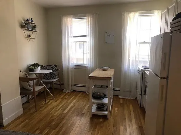 27 Melrose St APT 3, Boston, MA 02116